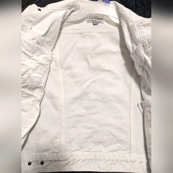 Lucky Brand The Tomboy Trucker Women's Jacket. - Picture 4 of 9